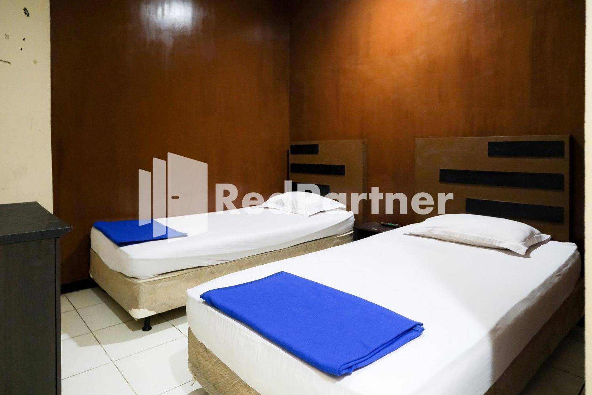 Reddoorz At Sparkling Hotel 수라바야 외부 사진